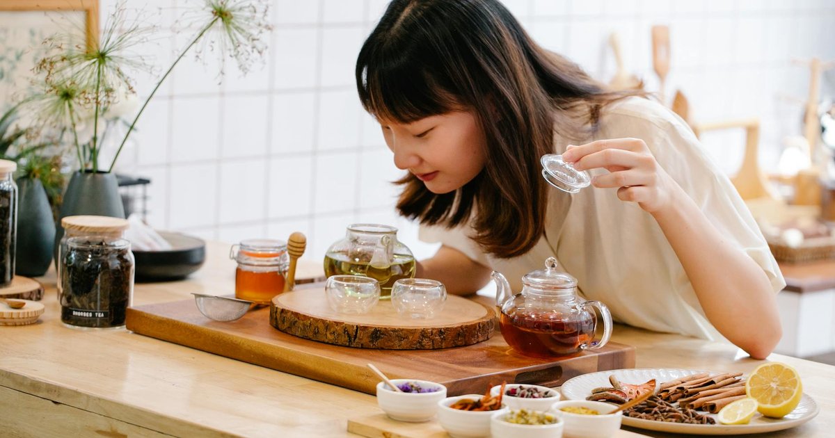 飲むUVケア｜内側から日焼け対策するハーブ完全ガイド